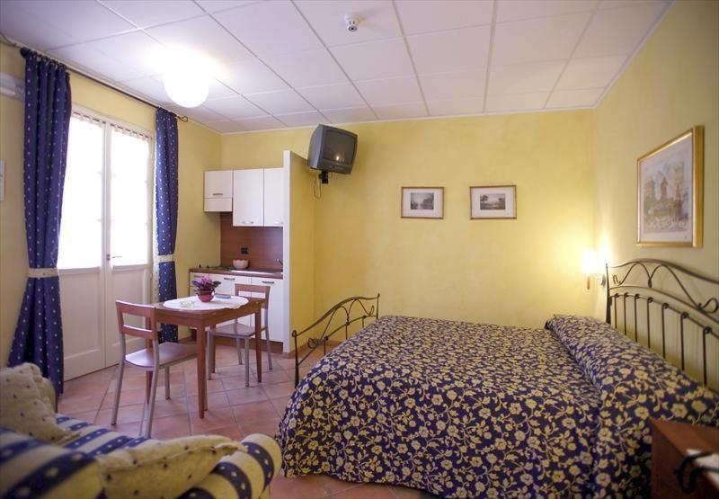 Albergo Badellino Bra Exterior photo