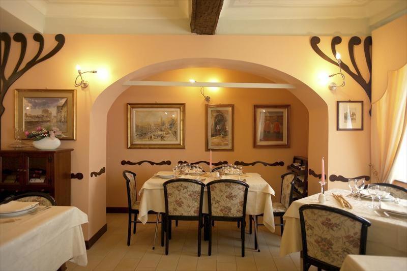 Albergo Badellino Bra Exterior photo